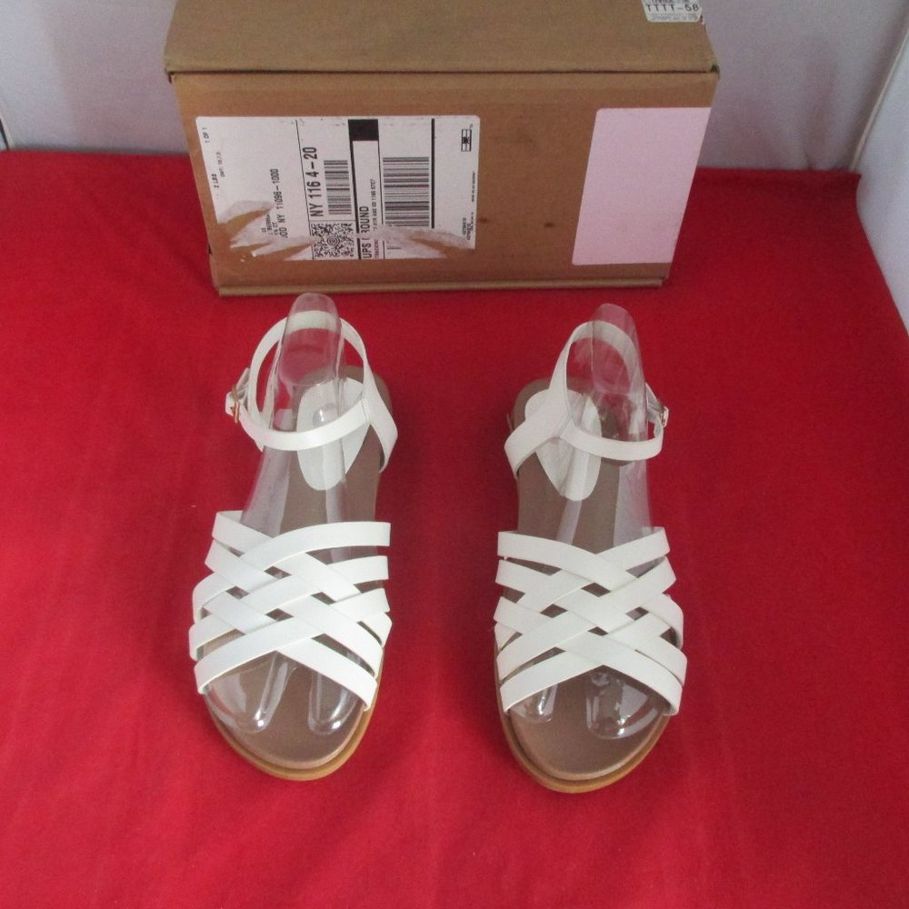 JOURNEE COLLECTION Women's Kimmie Sandals - White - US Size 6 M  -  #677